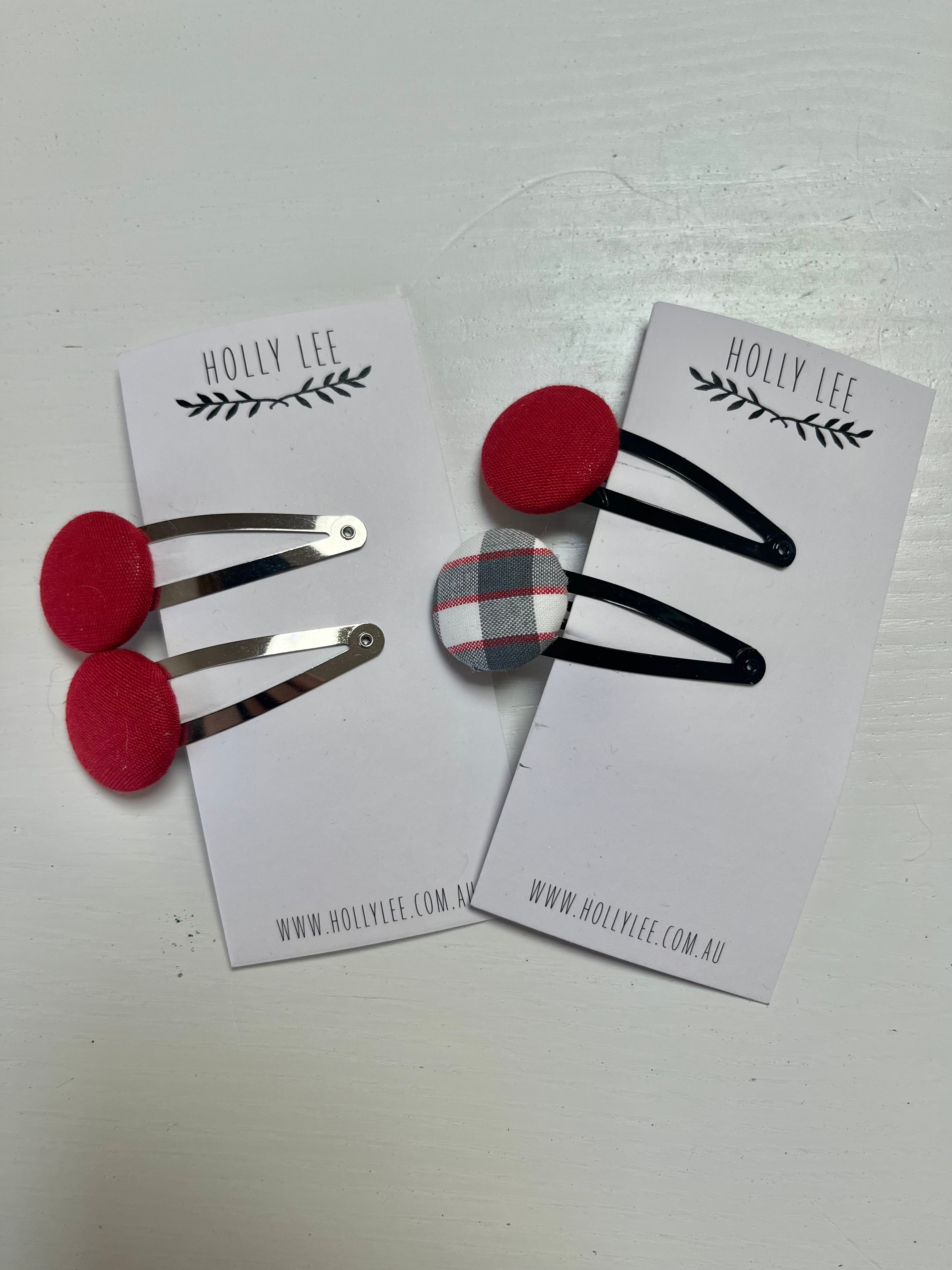Set of two snap clips